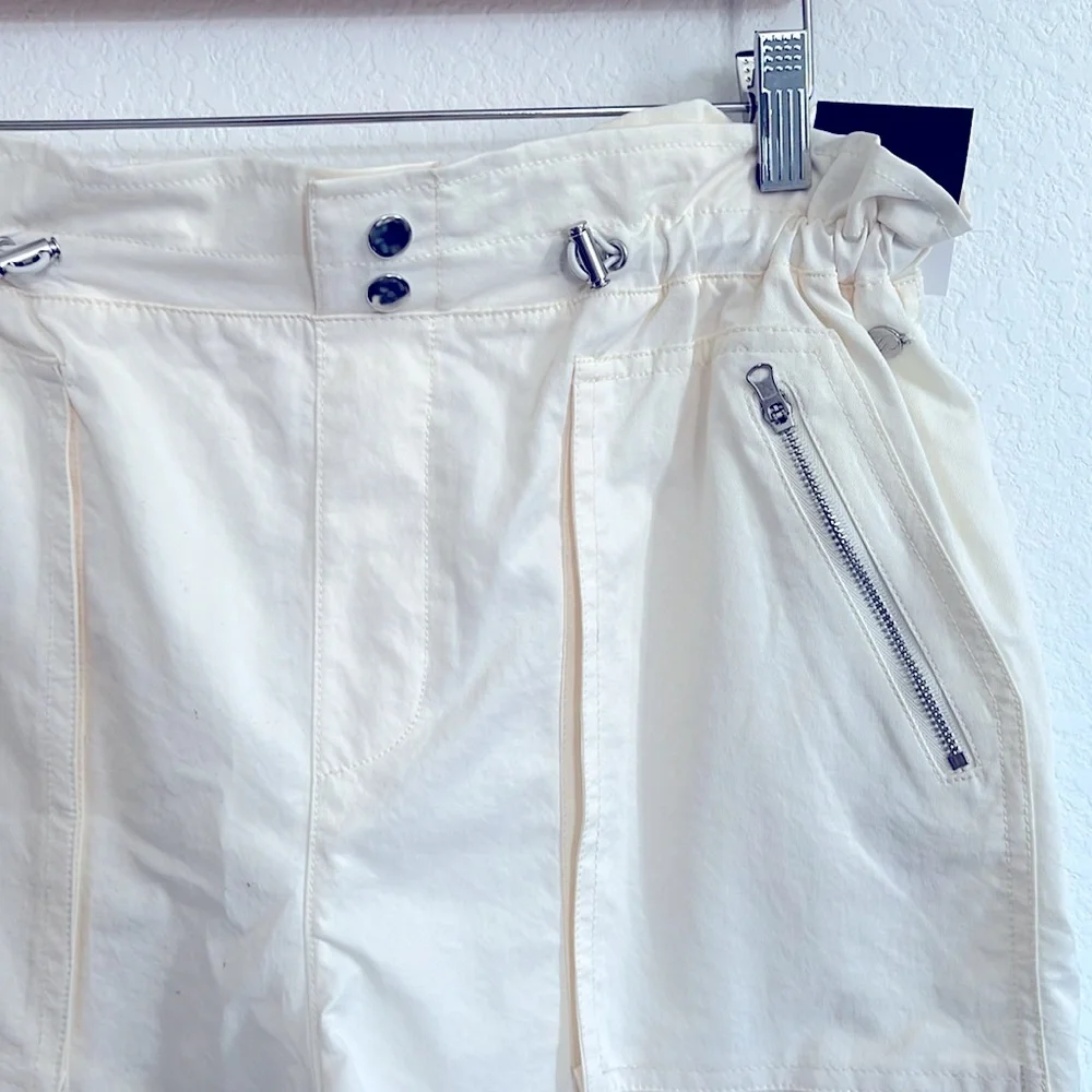 Calia Carrie Underwood Journey Collection High Rise Short Cream Womens Medium - Picture 2 of 6